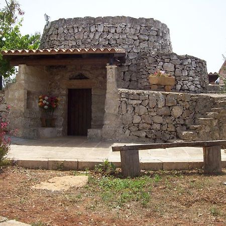 Maison d'hôtes Trullo Contrada Stracca à Alliste Extérieur photo