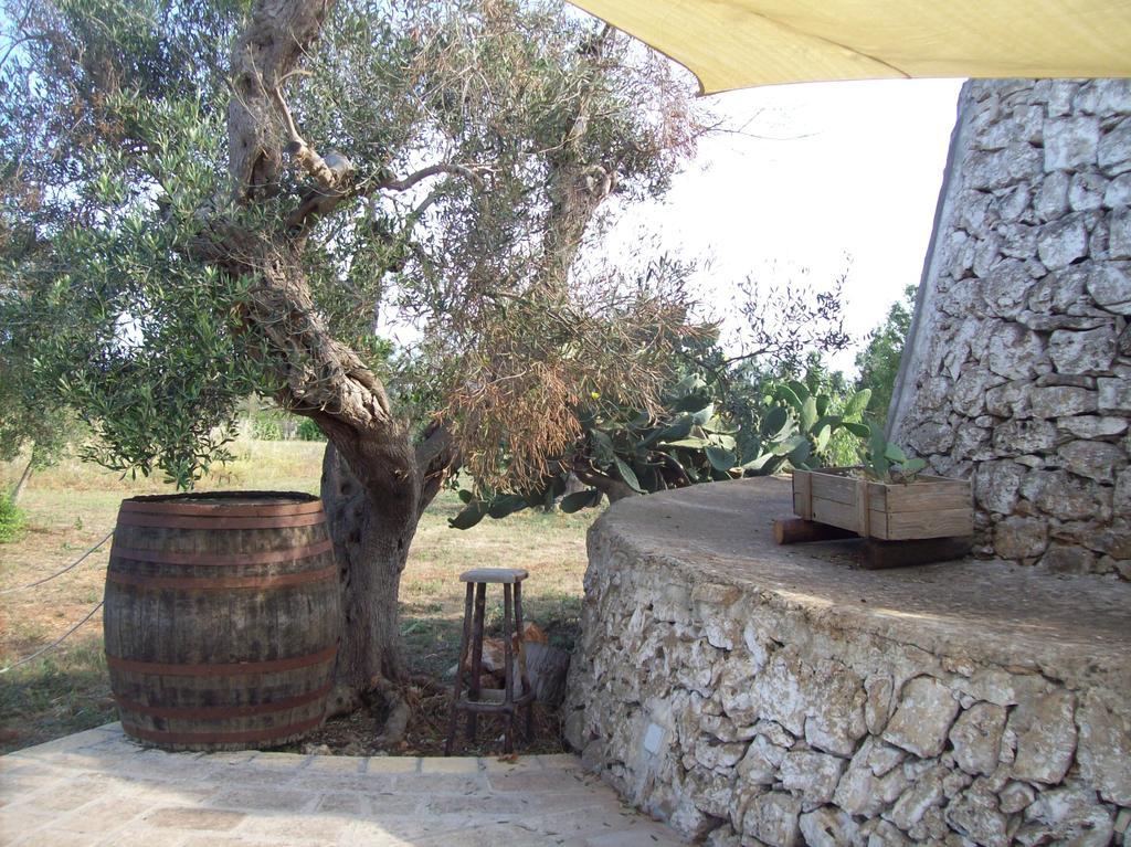 Maison d'hôtes Trullo Contrada Stracca à Alliste Extérieur photo