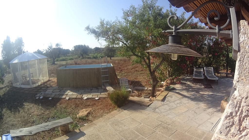 Maison d'hôtes Trullo Contrada Stracca à Alliste Extérieur photo