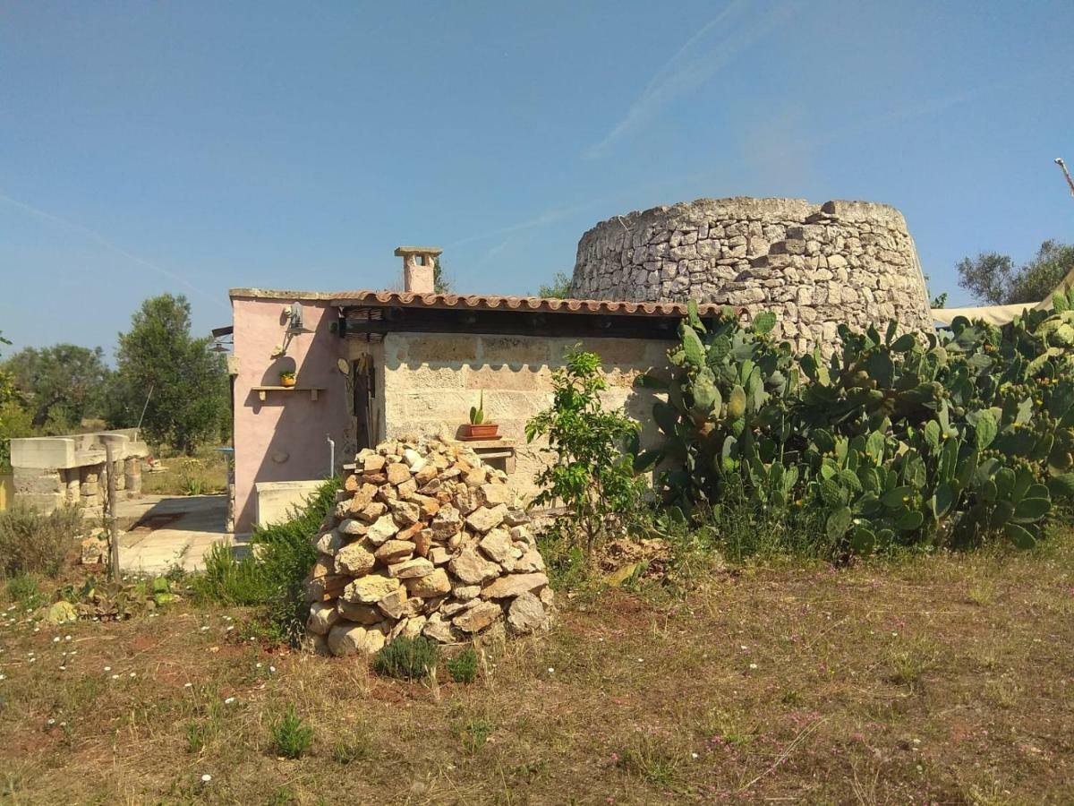 Maison d'hôtes Trullo Contrada Stracca à Alliste Extérieur photo